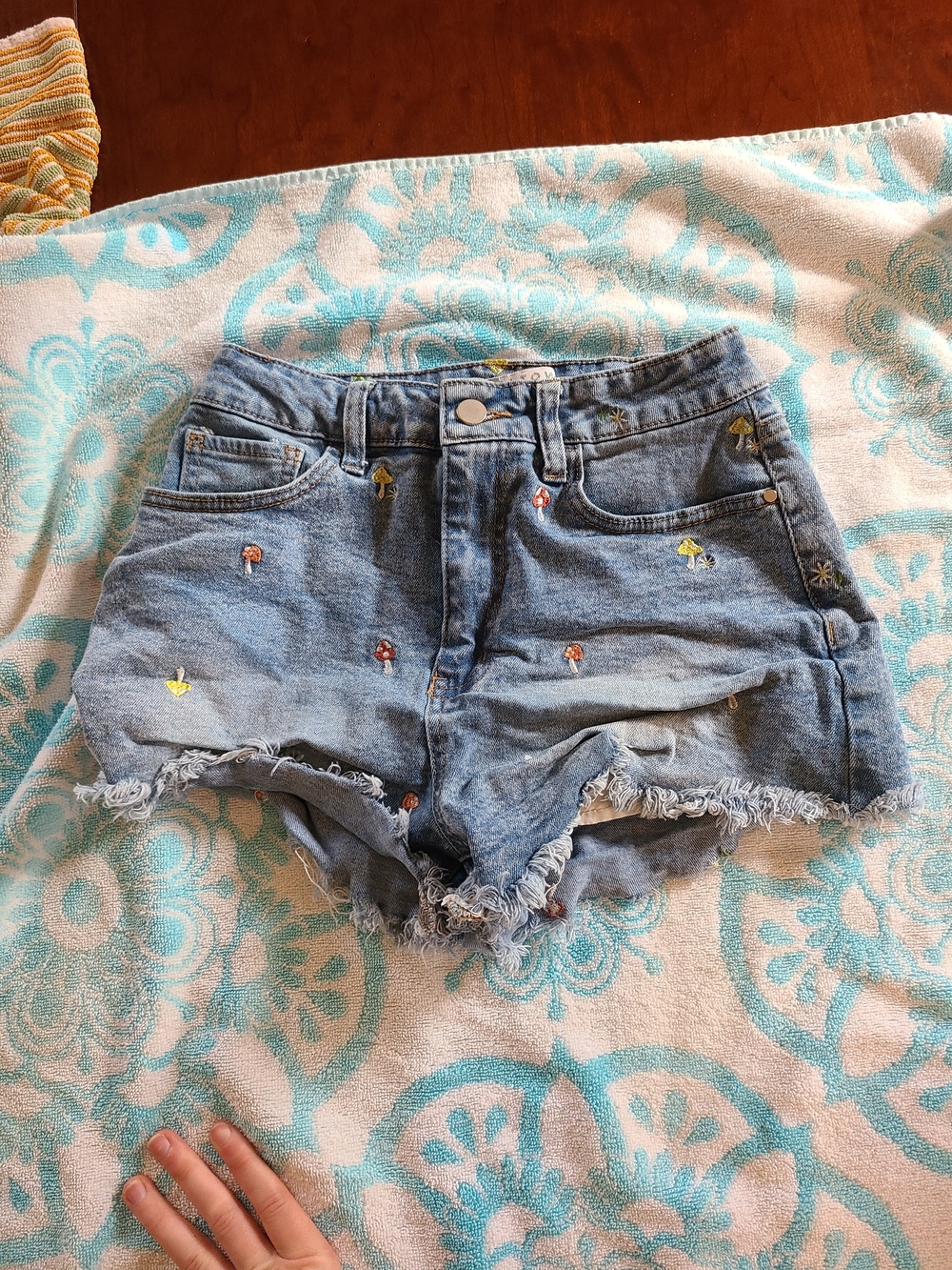 Denim Embroidered High-Rise Women’s Shorts - Light Blue